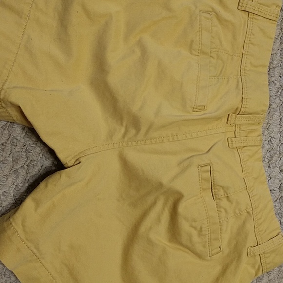 Shorts - Picture 3 of 3
